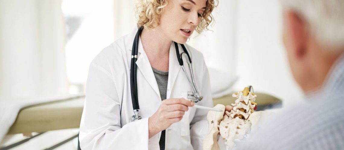 como-se-adquire-a-osteoporose-conheca-as-causas-do-problema-20180523171237.jpg[1]