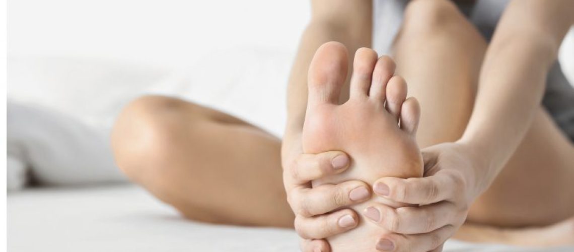 tendinite-no-pe-sintomas-causas-e-tratamento-20180629115659.jpg-1[1]